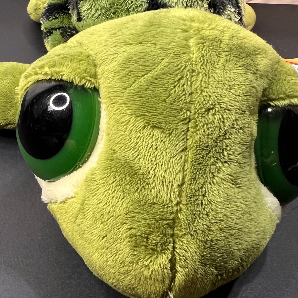 Aurora Dreamy Eyes 10in Turtle Plush Green NWT Big Eye Sea Turtle Stuffed Toy - Picture 2 of 7